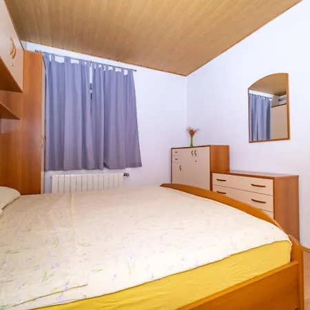 Zoran - 30 M From Apartment *