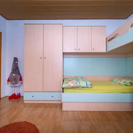 Apartment Zoran *